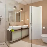 ヴィラ Luxury Beachfront Villa Trogir 1 On Ciovo With 2 Pools