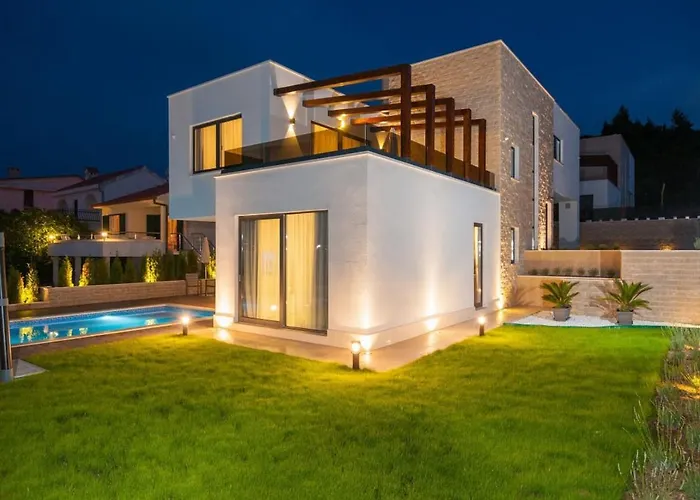 Villa Luxury Beachfront Villa Trogir 1 On Ciovo With 2 Pools Trogir