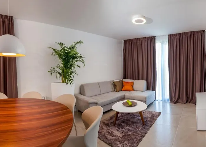 Villa Luxury Beachfront Villa Trogir 1 On Ciovo With 2 Pools Trogir