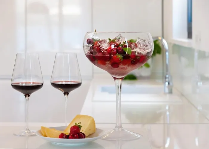 Luxury Beachfront 1 With Private Pool, Jacuzzi And Gym At The On Ciovo - Okrug Gornji Villa Trogir