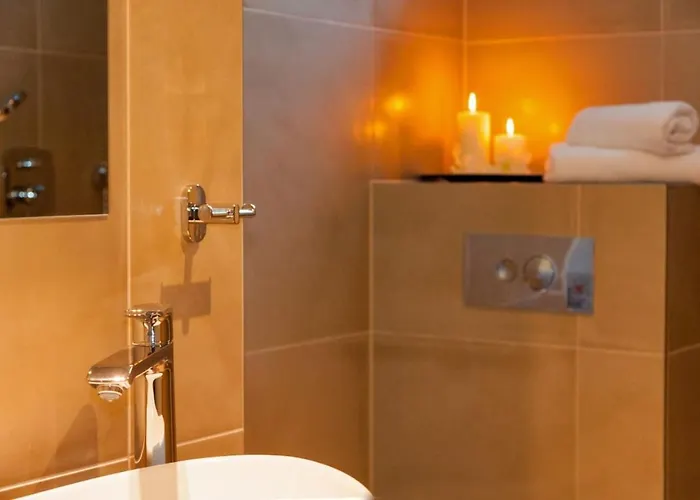 Luxury Beachfront 1 With Private Pool, Jacuzzi And Gym At The On Ciovo - Okrug Gornji *