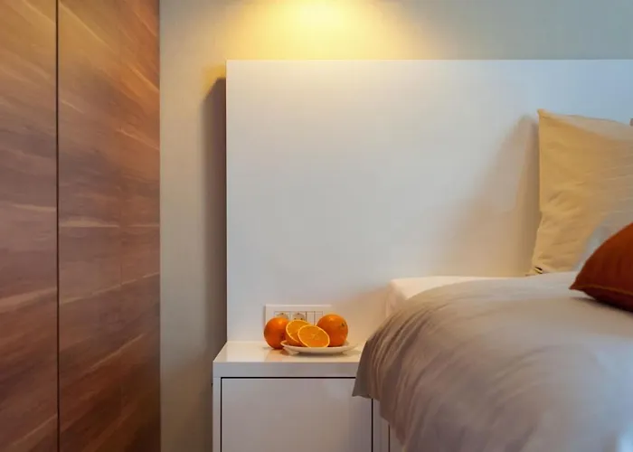 Luxury Beachfront 1 With Private Pool, Jacuzzi And Gym At The On Ciovo - Okrug Gornji Villa Trogir