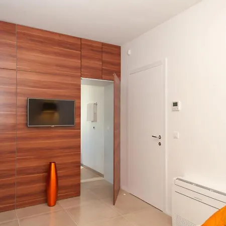 Vila Luxury Beachfront 1 On Ciovo With 2 Pools