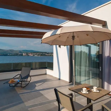 Luxury Beachfront 1 On Ciovo With 2 Pools Vila Trogir